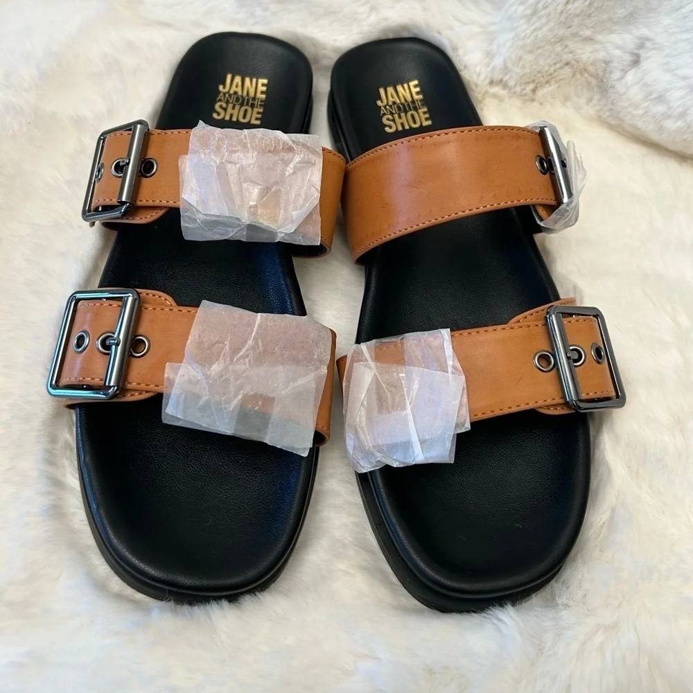 Jane‎ and the Shoe Audrey Stylish Black and Tan Sandals NWT Sz-6.5. O
